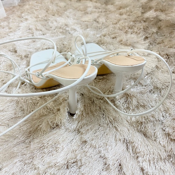 Thin Strap Tie Leg Heeled Sandals - Picture 3 of 3